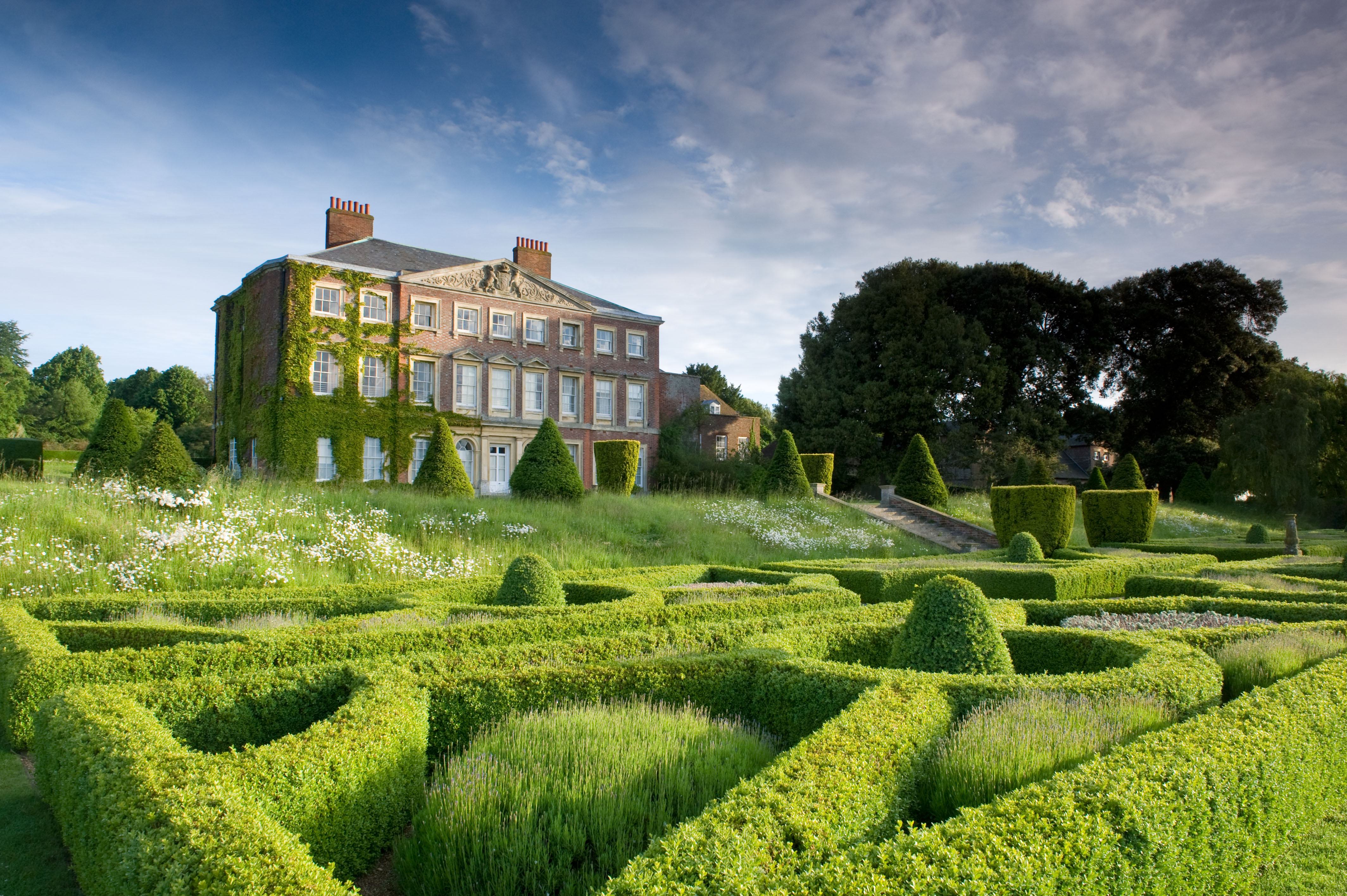 goodnestone-park---front-view-and-formal-gardens.jpg