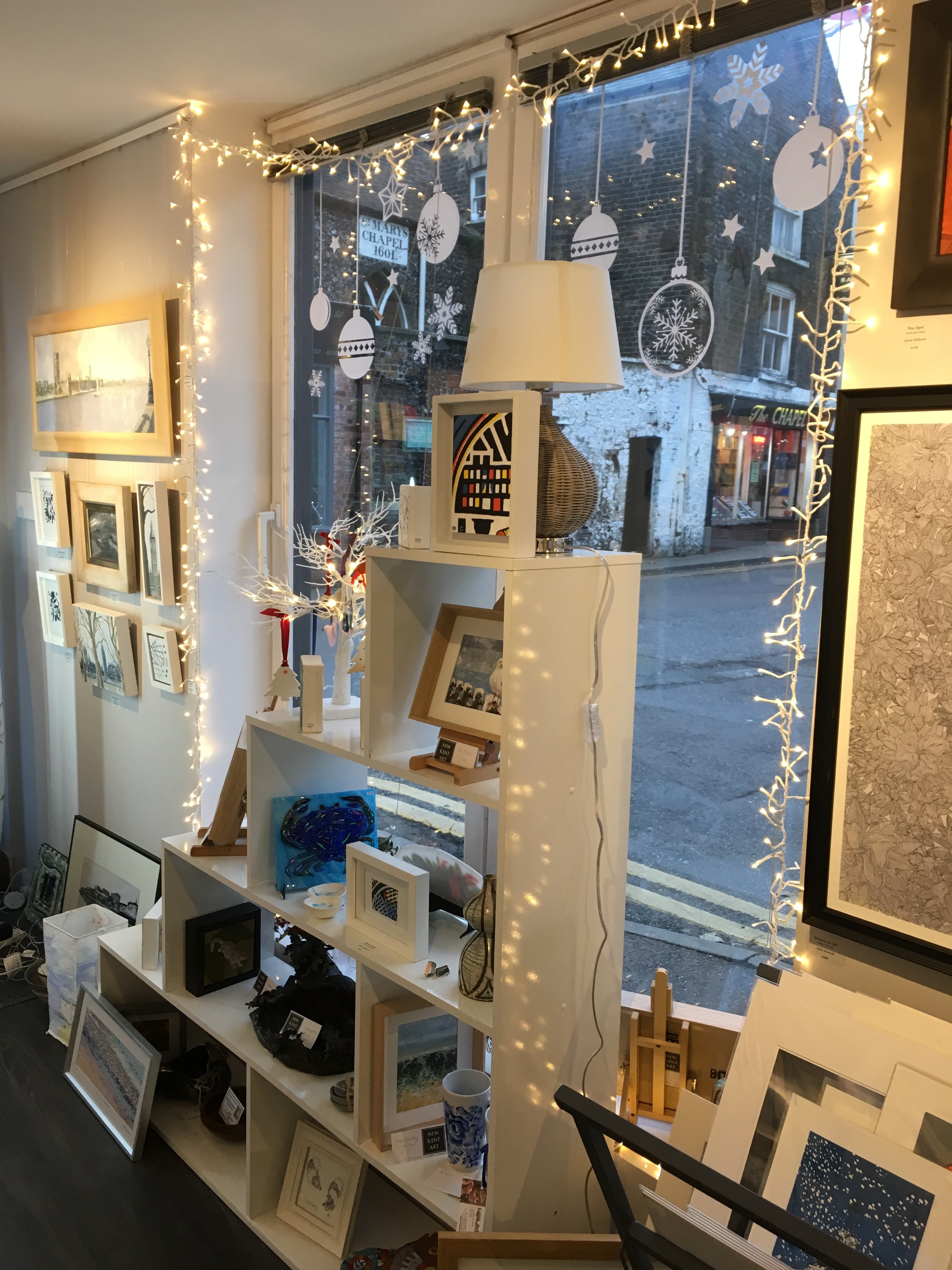 nkaxmasgalleryinterior.jpg