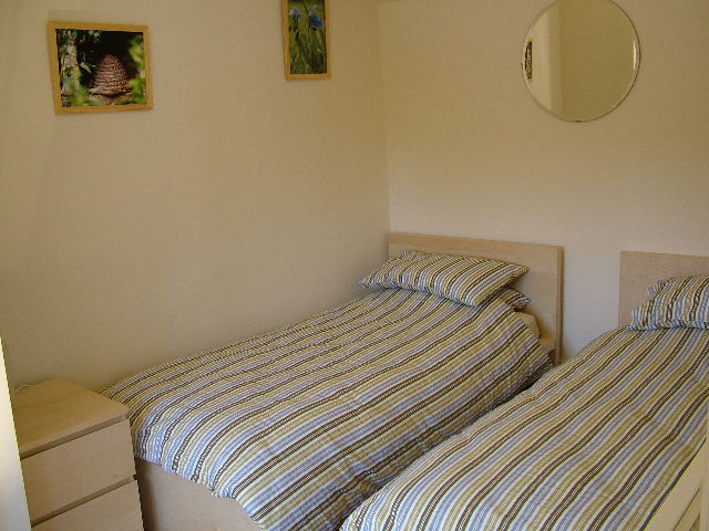 bedroom-2.jpg