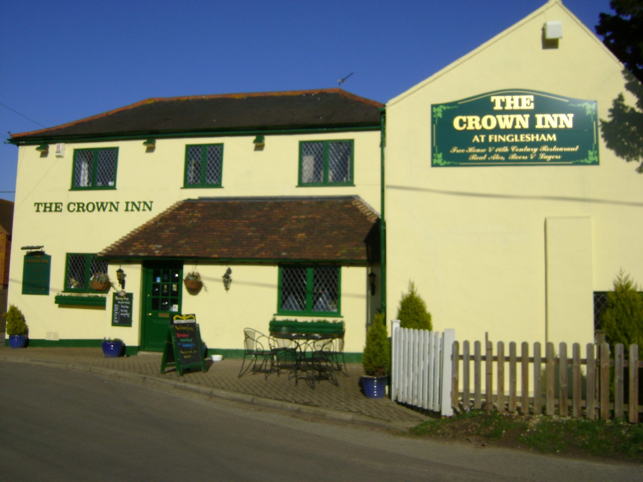 crown-inn-at-finglesham-2.jpg