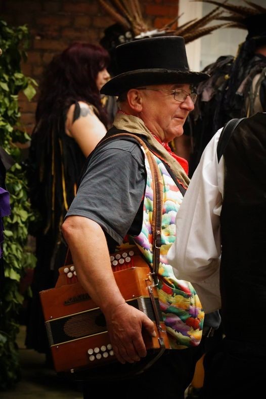 Gordon Newton At Sweeps (2)