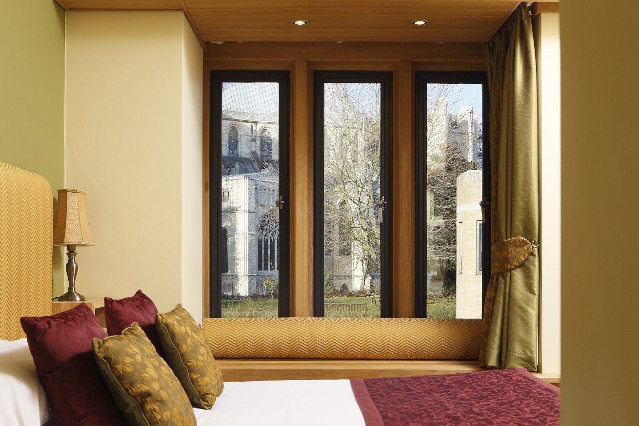 1 Lowe res New bedroom 2010  - Lodge.jpg